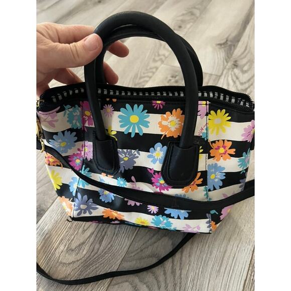 Betsey Johnson Y2K Colorful black and white striped purse with flower - Picture 8 of 9